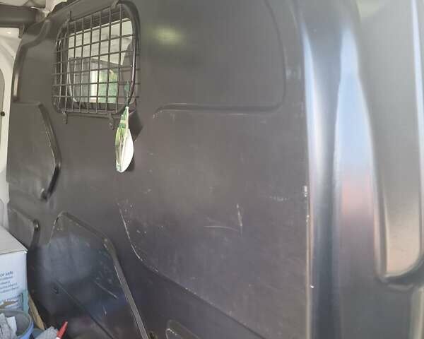 Белый Форд Транзит Кастом, объемом двигателя 2.2 л и пробегом 280 тыс. км за 10000 $, фото 22 на Automoto.ua