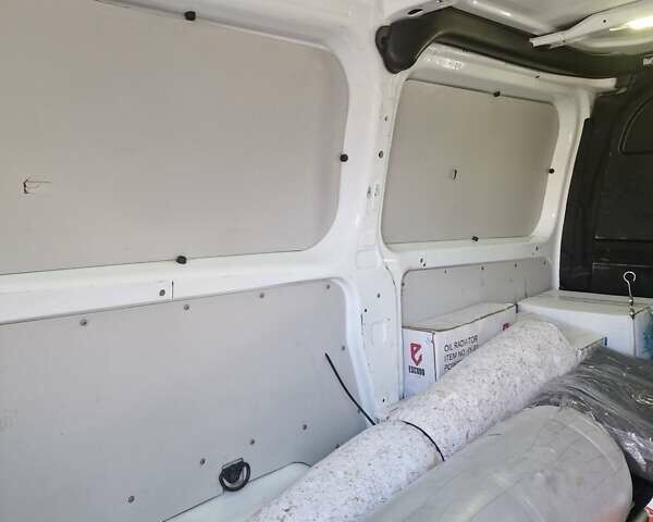 Белый Форд Транзит Кастом, объемом двигателя 2.2 л и пробегом 280 тыс. км за 10000 $, фото 25 на Automoto.ua