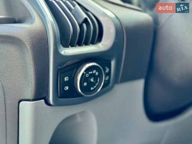 Білий Форд Транзит Кастом, об'ємом двигуна 2.2 л та пробігом 256 тис. км за 12350 $, фото 19 на Automoto.ua