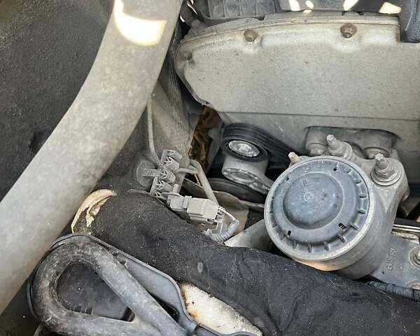 Білий Форд Транзит Кастом, об'ємом двигуна 2.2 л та пробігом 393 тис. км за 9800 $, фото 7 на Automoto.ua