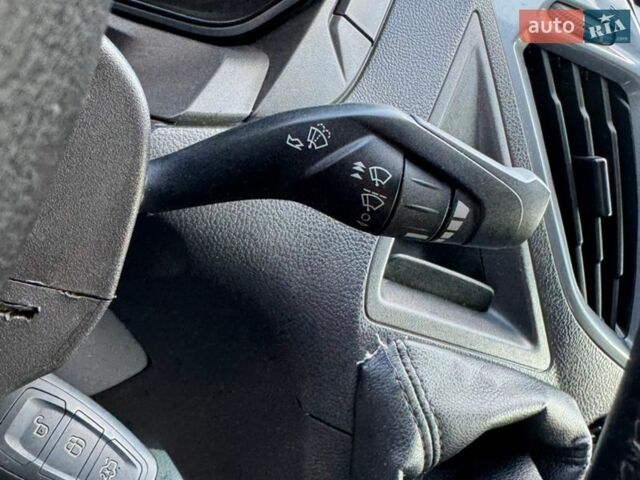 Білий Форд Транзит Кастом, об'ємом двигуна 2.2 л та пробігом 256 тис. км за 12350 $, фото 27 на Automoto.ua