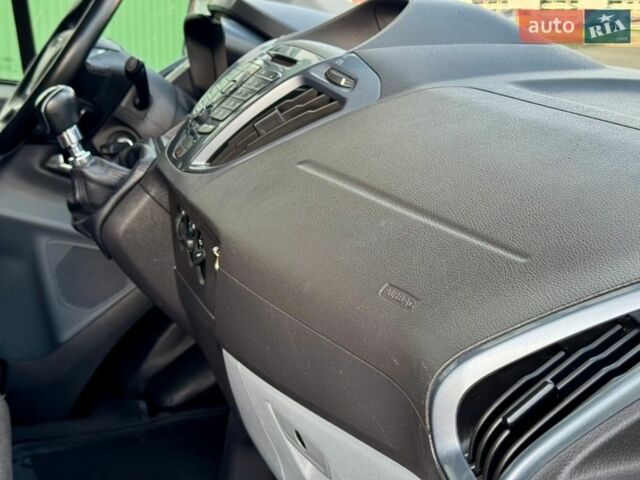 Білий Форд Транзит Кастом, об'ємом двигуна 2.2 л та пробігом 256 тис. км за 12350 $, фото 34 на Automoto.ua