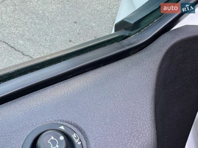 Білий Форд Транзит Кастом, об'ємом двигуна 2.2 л та пробігом 256 тис. км за 12350 $, фото 30 на Automoto.ua