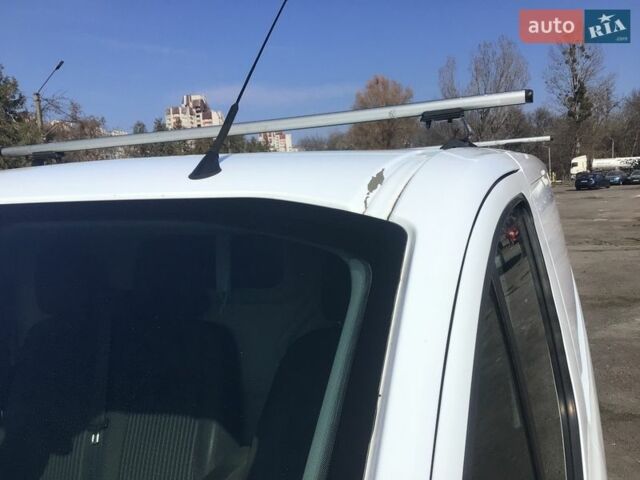 Білий Форд Транзит Кастом, об'ємом двигуна 2.2 л та пробігом 309 тис. км за 8900 $, фото 13 на Automoto.ua