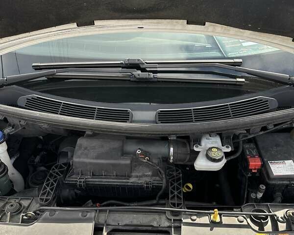 Белый Форд Транзит Кастом, объемом двигателя 2.2 л и пробегом 280 тыс. км за 15500 $, фото 2 на Automoto.ua