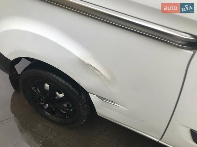 Форд Транзит Кастом 2014 у Борисполе на Automoto.ua Білий Форд Транзит Кастом, об'ємом двигуна 2.2 л та пробігом 263 тис. км за 8999 $, фото 8 на Automoto.ua