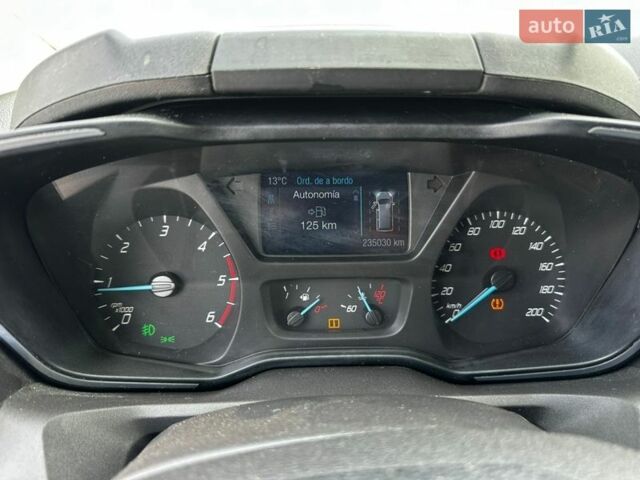 Білий Форд Транзит Кастом, об'ємом двигуна 2.2 л та пробігом 235 тис. км за 13250 $, фото 34 на Automoto.ua