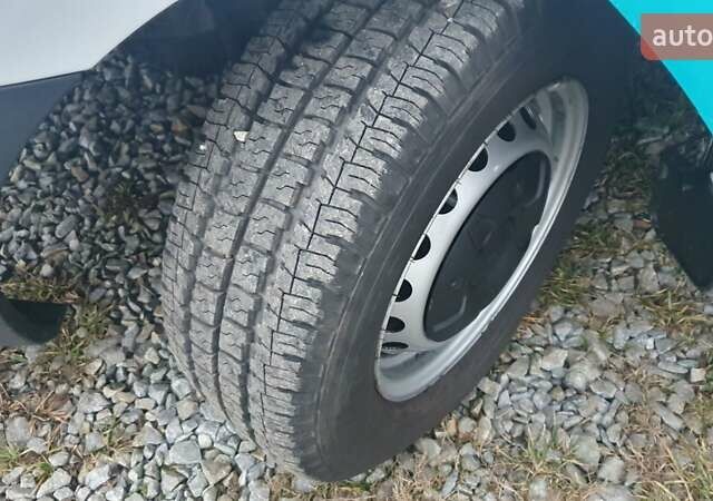 Білий Форд Транзит Кастом, об'ємом двигуна 0 л та пробігом 290 тис. км за 9950 $, фото 14 на Automoto.ua