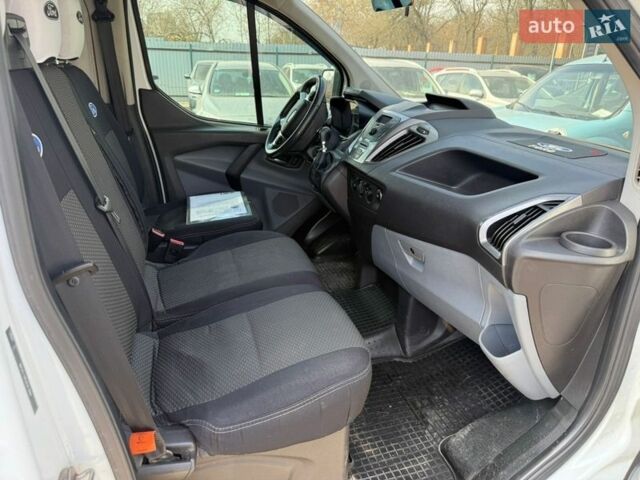 Белый Форд Транзит Кастом, объемом двигателя 2.2 л и пробегом 279 тыс. км за 12500 $, фото 5 на Automoto.ua