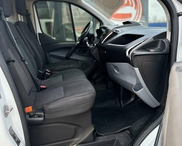 Белый Форд Транзит Кастом, объемом двигателя 2.2 л и пробегом 280 тыс. км за 15500 $, фото 6 на Automoto.ua