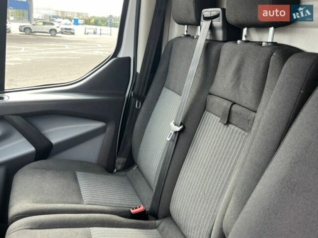 Белый Форд Транзит Кастом, объемом двигателя 2.2 л и пробегом 335 тыс. км за 10500 $, фото 15 на Automoto.ua