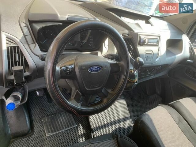 Белый Форд Транзит Кастом, объемом двигателя 2.2 л и пробегом 390 тыс. км за 10200 $, фото 3 на Automoto.ua