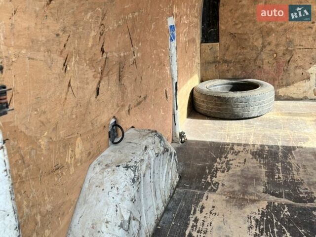 Белый Форд Транзит Кастом, объемом двигателя 2.2 л и пробегом 335 тыс. км за 10500 $, фото 31 на Automoto.ua