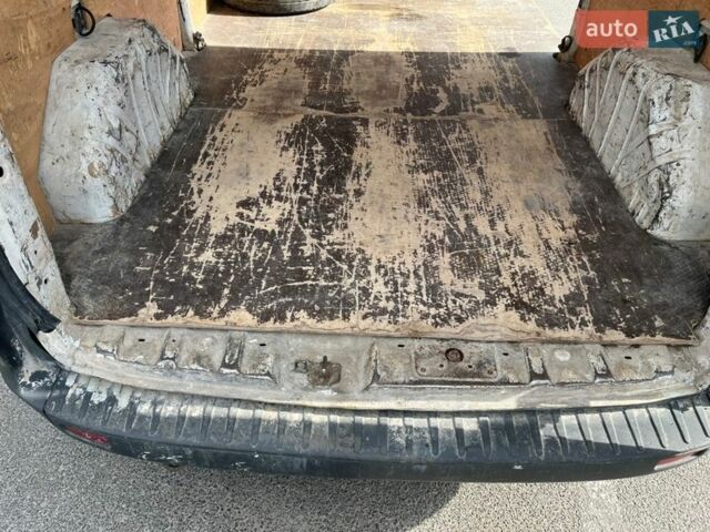 Белый Форд Транзит Кастом, объемом двигателя 2.2 л и пробегом 335 тыс. км за 10500 $, фото 29 на Automoto.ua