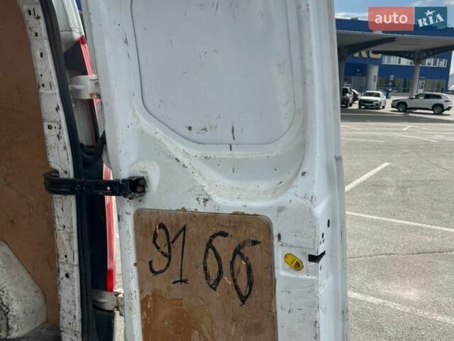Белый Форд Транзит Кастом, объемом двигателя 2.2 л и пробегом 335 тыс. км за 10500 $, фото 28 на Automoto.ua