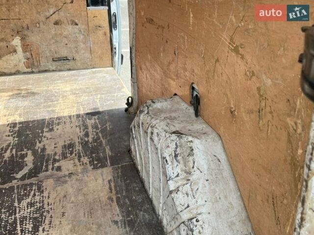 Белый Форд Транзит Кастом, объемом двигателя 2.2 л и пробегом 335 тыс. км за 10500 $, фото 30 на Automoto.ua