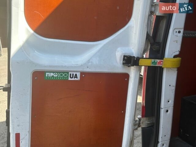 Белый Форд Транзит Кастом, объемом двигателя 2.2 л и пробегом 307 тыс. км за 12900 $, фото 5 на Automoto.ua