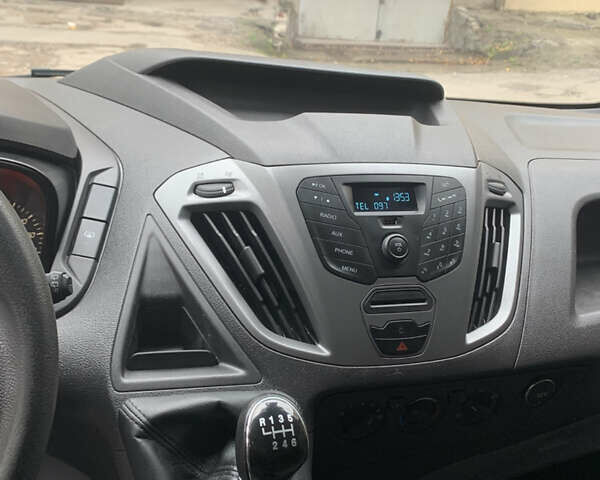 Белый Форд Транзит Кастом, объемом двигателя 2.2 л и пробегом 245 тыс. км за 10500 $, фото 21 на Automoto.ua