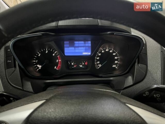 Белый Форд Транзит Кастом, объемом двигателя 2.2 л и пробегом 320 тыс. км за 12000 $, фото 10 на Automoto.ua