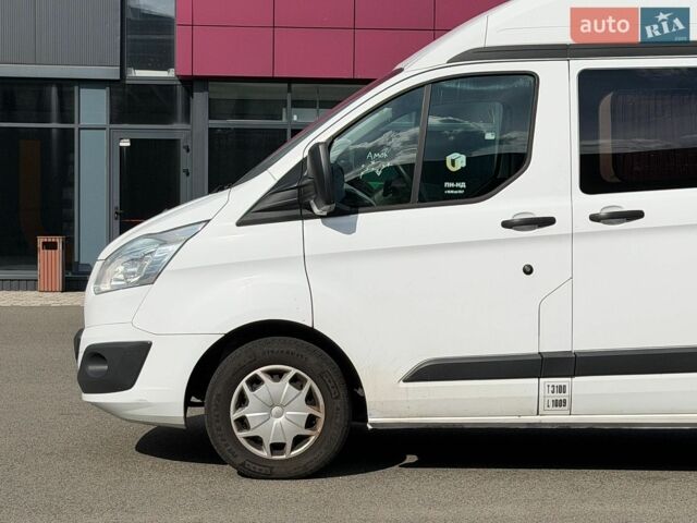 Білий Форд Транзит Кастом, об'ємом двигуна 2.2 л та пробігом 290 тис. км за 10800 $, фото 4 на Automoto.ua