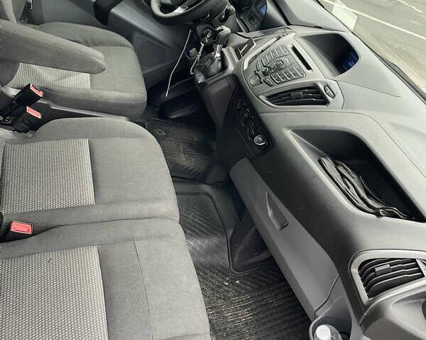 Білий Форд Транзит Кастом, об'ємом двигуна 2.2 л та пробігом 280 тис. км за 12800 $, фото 15 на Automoto.ua