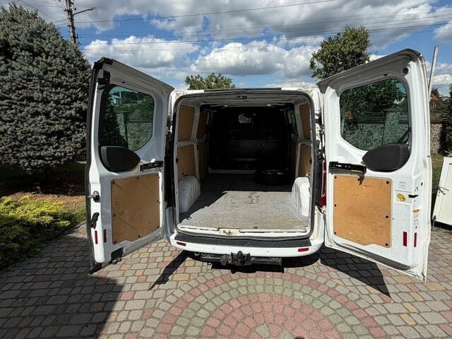 Білий Форд Транзит Кастом, об'ємом двигуна 2.2 л та пробігом 225 тис. км за 13500 $, фото 16 на Automoto.ua