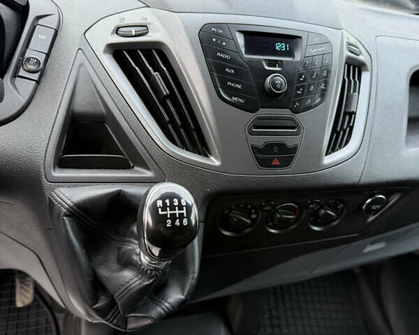 Білий Форд Транзит Кастом, об'ємом двигуна 2.2 л та пробігом 188 тис. км за 11399 $, фото 25 на Automoto.ua