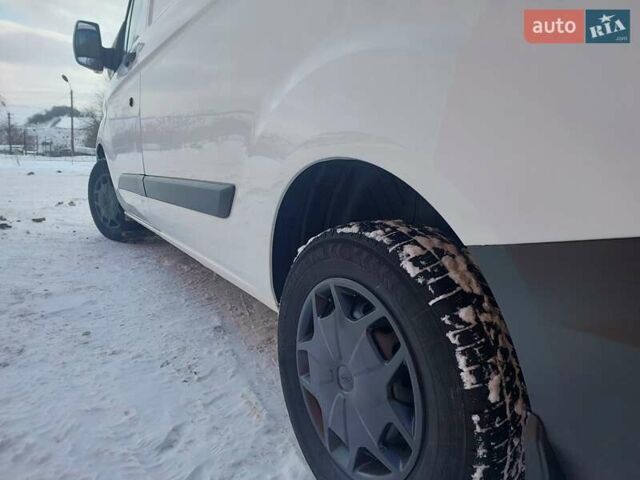 Білий Форд Транзит Кастом, об'ємом двигуна 2.2 л та пробігом 270 тис. км за 10800 $, фото 1 на Automoto.ua