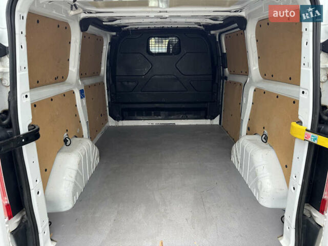 Білий Форд Транзит Кастом, об'ємом двигуна 2.2 л та пробігом 207 тис. км за 9900 $, фото 17 на Automoto.ua