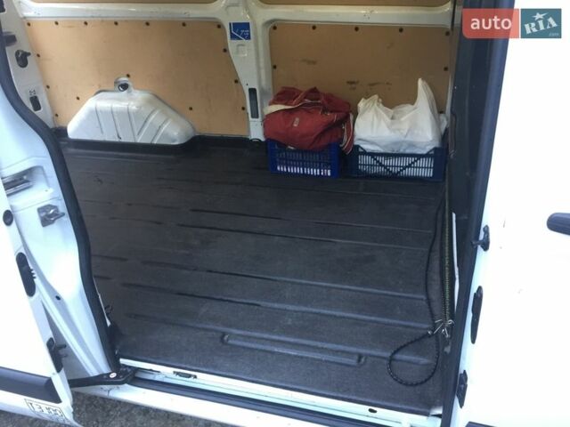 Белый Форд Транзит Кастом, объемом двигателя 2.2 л и пробегом 282 тыс. км за 12800 $, фото 15 на Automoto.ua