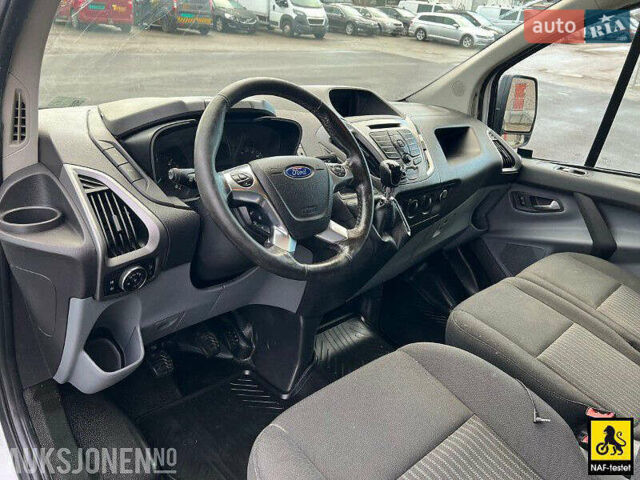 Белый Форд Транзит Кастом, объемом двигателя 2 л и пробегом 290 тыс. км за 13900 $, фото 5 на Automoto.ua