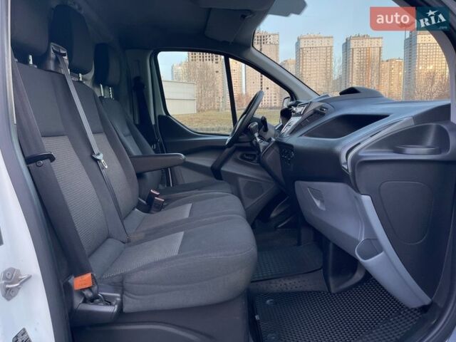 Белый Форд Транзит Кастом, объемом двигателя 2.2 л и пробегом 309 тыс. км за 16000 $, фото 28 на Automoto.ua