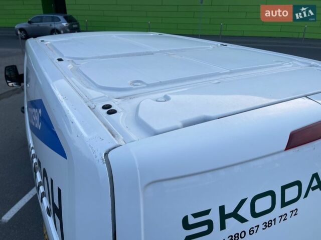 Белый Форд Транзит Кастом, объемом двигателя 2.2 л и пробегом 309 тыс. км за 16000 $, фото 18 на Automoto.ua