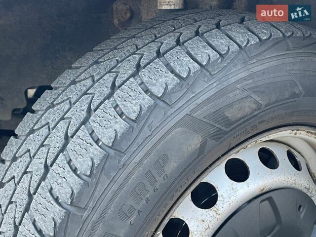 Белый Форд Транзит Кастом, объемом двигателя 2.2 л и пробегом 309 тыс. км за 16000 $, фото 34 на Automoto.ua