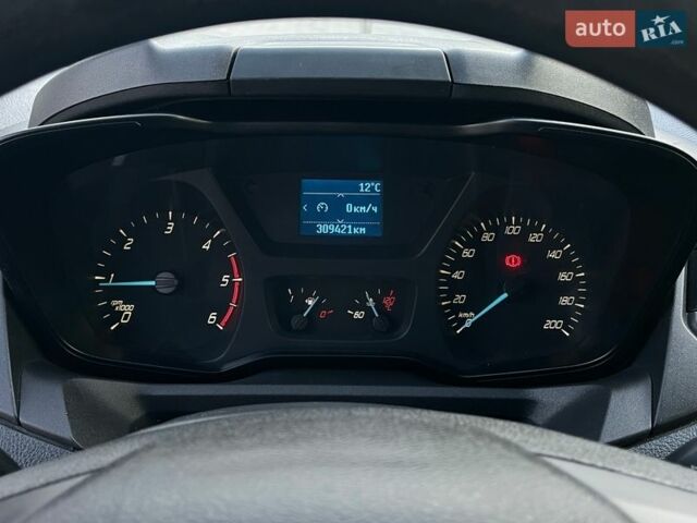 Белый Форд Транзит Кастом, объемом двигателя 2.2 л и пробегом 309 тыс. км за 16000 $, фото 23 на Automoto.ua