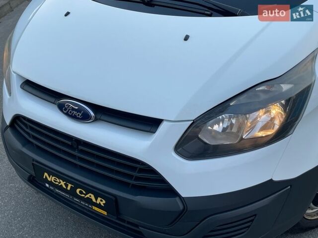 Белый Форд Транзит Кастом, объемом двигателя 2.2 л и пробегом 309 тыс. км за 16000 $, фото 1 на Automoto.ua