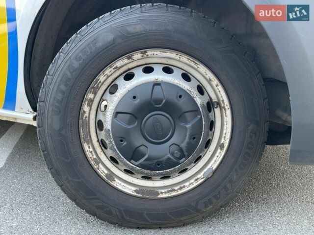 Белый Форд Транзит Кастом, объемом двигателя 2.2 л и пробегом 309 тыс. км за 16000 $, фото 33 на Automoto.ua