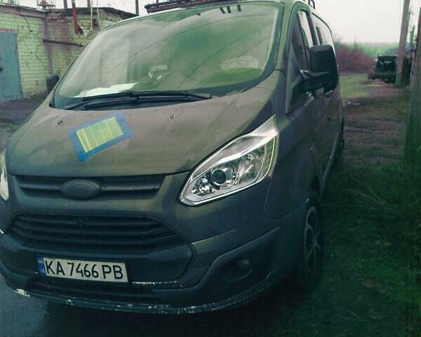 Белый Форд Транзит Кастом, объемом двигателя 2 л и пробегом 145 тыс. км за 10000 $, фото 1 на Automoto.ua