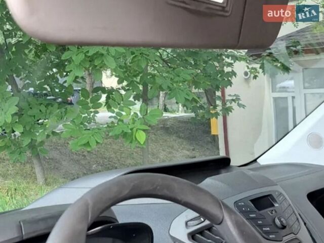 Белый Форд Транзит Кастом, объемом двигателя 2.2 л и пробегом 405 тыс. км за 11990 $, фото 6 на Automoto.ua