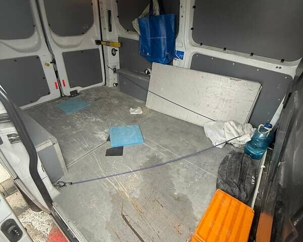 Белый Форд Транзит Кастом, объемом двигателя 2.2 л и пробегом 266 тыс. км за 16500 $, фото 10 на Automoto.ua