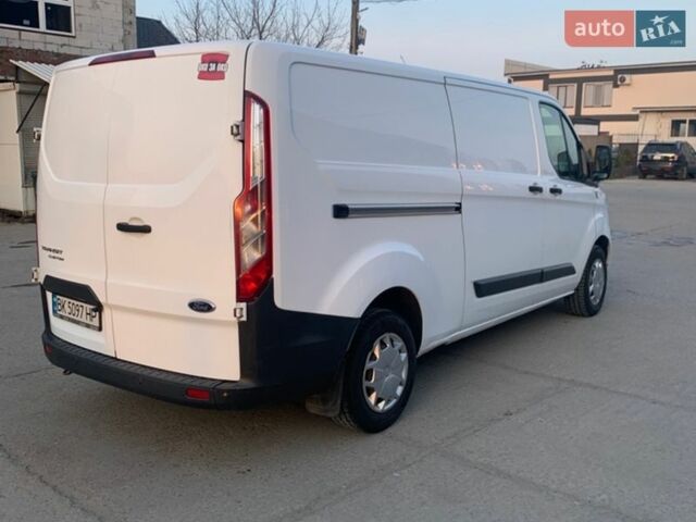Белый Форд Транзит Кастом, объемом двигателя 2 л и пробегом 207 тыс. км за 12999 $, фото 3 на Automoto.ua