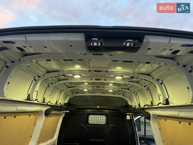Білий Форд Транзит Кастом, об'ємом двигуна 2 л та пробігом 292 тис. км за 14300 $, фото 51 на Automoto.ua