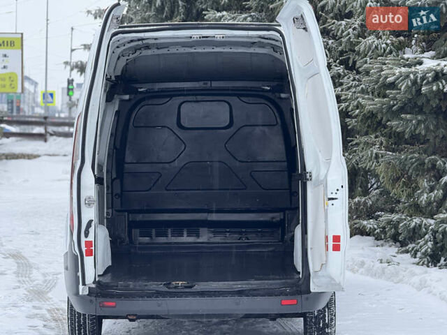 Білий Форд Транзит Кастом, об'ємом двигуна 2.2 л та пробігом 260 тис. км за 10999 $, фото 15 на Automoto.ua