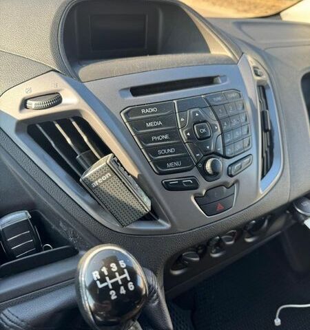 Білий Форд Транзит Кастом, об'ємом двигуна 2 л та пробігом 267 тис. км за 13000 $, фото 16 на Automoto.ua