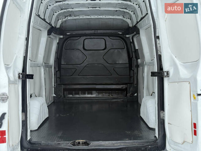 Білий Форд Транзит Кастом, об'ємом двигуна 2.2 л та пробігом 260 тис. км за 10999 $, фото 14 на Automoto.ua