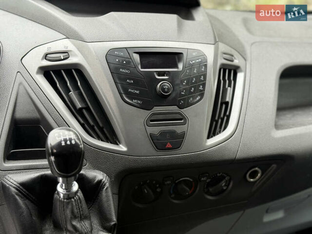 Білий Форд Транзит Кастом, об'ємом двигуна 2.2 л та пробігом 260 тис. км за 10999 $, фото 29 на Automoto.ua