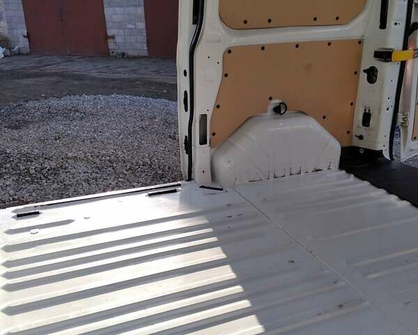 Білий Форд Транзит Кастом, об'ємом двигуна 2 л та пробігом 270 тис. км за 14500 $, фото 7 на Automoto.ua