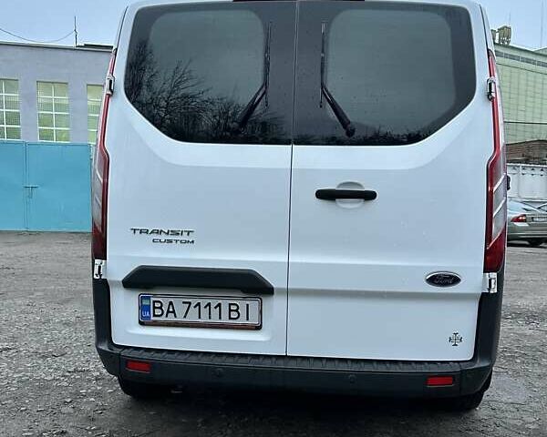Білий Форд Транзит Кастом, об'ємом двигуна 2 л та пробігом 240 тис. км за 13000 $, фото 2 на Automoto.ua
