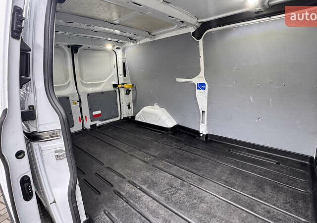 Белый Форд Транзит Кастом, объемом двигателя 0 л и пробегом 212 тыс. км за 11900 $, фото 17 на Automoto.ua