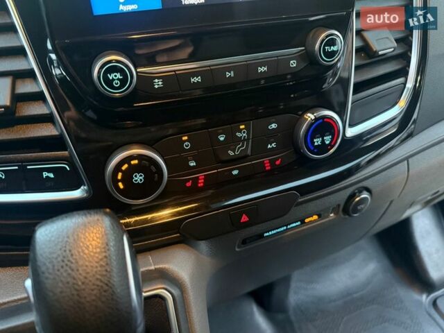 Білий Форд Транзит Кастом, об'ємом двигуна 2 л та пробігом 197 тис. км за 17900 $, фото 35 на Automoto.ua